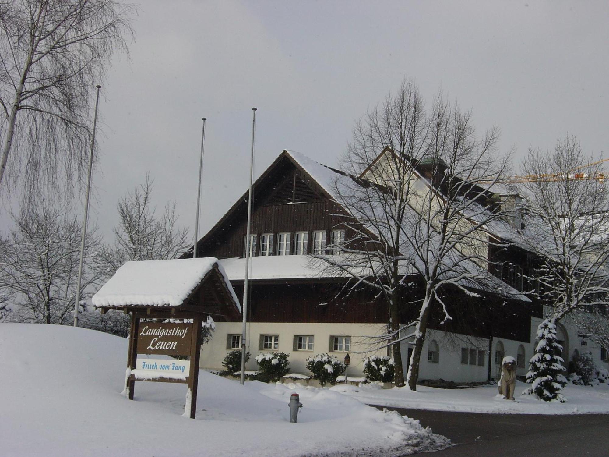 Landgasthof Leuen Uitikon Eksteriør billede